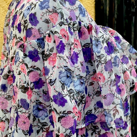 Forever 21 Floral Ruffle Tie Neck Sheer Blouse Women's Small White Purple Pink S - Picture 4 of 8